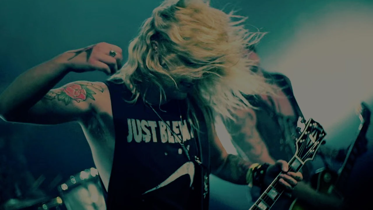 Pop Helsinki - Santa Cruz - Wasted n Wounded - musiikkivideo